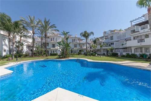 # 33880010 - £319,514 - 3 Bed Villa, Nueva Andalucia, Malaga, Andalucia, Spain