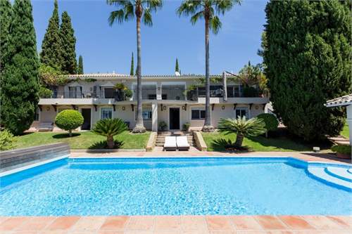 # 38025057 - £1,571,745 - 5 Bed Villa, Benahavis, Malaga, Andalucia, Spain