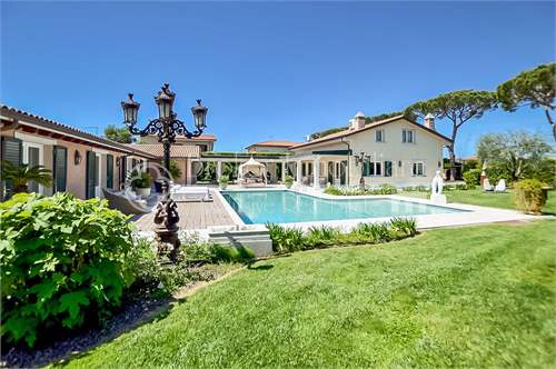 # 37304294 - £4,376,900 - 16 Bed House, Massarosa, Lucca, Tuscany, Italy