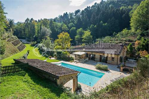 # 41597285 - £2,494,833 - 18 Bed , Camaiore, Lucca, Tuscany, Italy