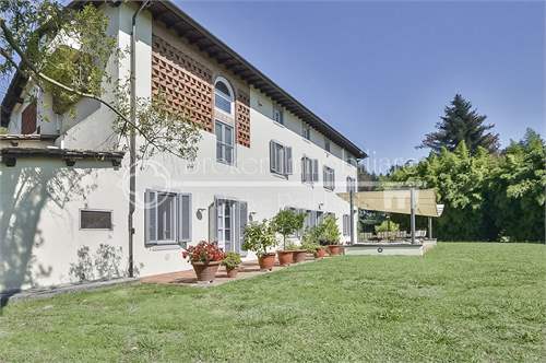 # 41616798 - £2,538,602 - 17 Bed , Capannori, Lucca, Tuscany, Italy