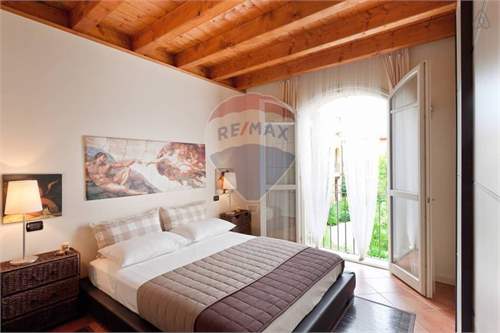 # 41632898 - £200,462 - 2 Bed , Manerba del Garda, Brescia, Lombardy, Italy
