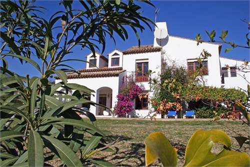 # 28039072 - £604,012 - 4 Bed Villa, Andalucia, Spain