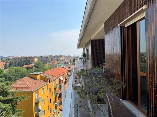 # 41650124 - £533,982 - 5 Bed , Milano, Province of Milan, Lombardy, Italy