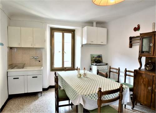 # 41646210 - £26,939 - 7 Bed , Varese, Lombardy, Italy
