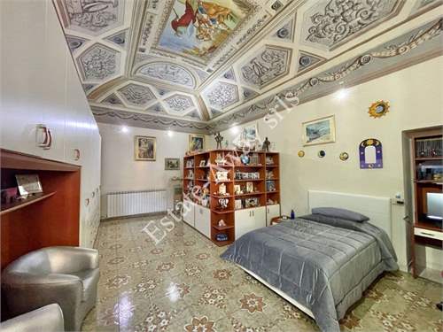 # 41630745 - £288,875 - 3 Bed , Bordighera, Imperia, Liguria, Italy