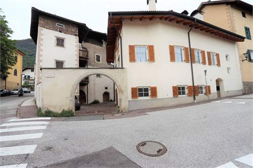 # 41611384 - £144,438 - 2 Bed , Caldaro sulla strada del vino, Bolzano, Trentino-Alto Adige, Italy
