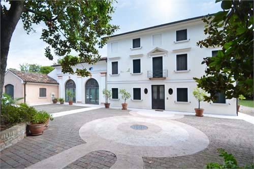 # 41607693 - £831,611 - 12 Bed , Roncade, Treviso, Veneto, Italy