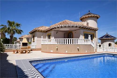 # 32366138 - £245,106 - 3 Bed Villa, Villamartin, Cadiz, Andalucia, Spain