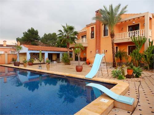 # 32366230 - £503,344 - 7 Bed Villa, La Marina, Province of Alicante, Valencian Community, Spain