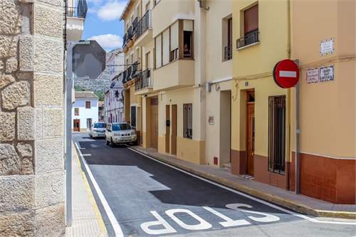 # 32366437 - £100,669 - 3 Bed Townhouse, Jalon, Province of Alicante, Valencian Community, Spain