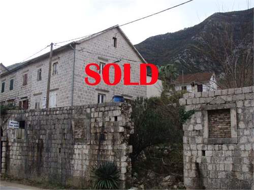 # 5313257 - £262,614 - 3 Bed Townhouse, Prcanj, Montenegro