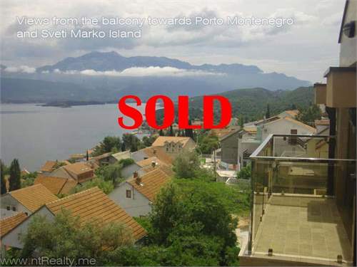 # 8219184 - £96,292 - Penthouse, Krtoli, Montenegro
