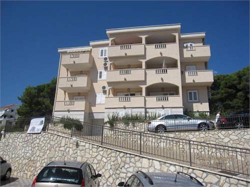 # 7480742 - £104,170 - 2 Bed Apartment, Otok Brac, Split-Dalmatia, Croatia