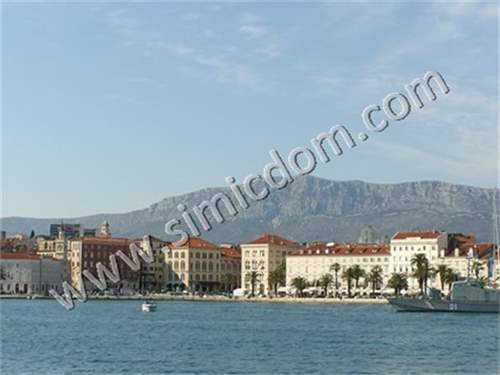 # 8462500 - £280,122 - 2 Bed Apartment, Split, Split Opcina, Split-Dalmatia, Croatia