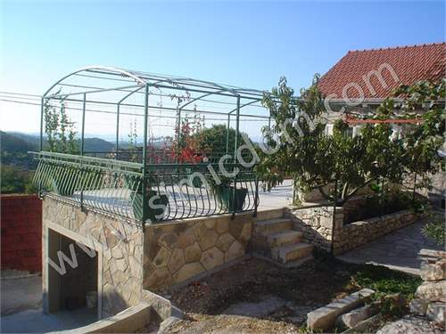 # 9025428 - £84,912 - 1 Bed , Otok Brac, Split-Dalmatia, Croatia