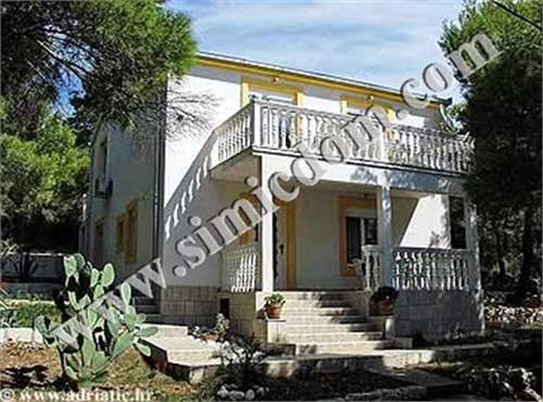 # 9444496 - £253,860 - 4 Bed Villa, Vis, Grad Vis, Split-Dalmatia, Croatia