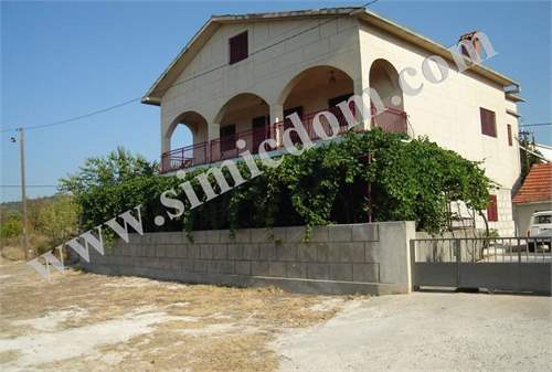 # 9611135 - £288,875 - 5 Bed Villa, Vinisce, Split-Dalmatia, Croatia