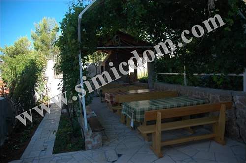# 9802913 - £516,474 - 4 Bed Villa, Omis, Grad Omis, Split-Dalmatia, Croatia
