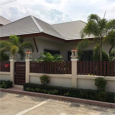 # 27113030 - £70,572 - 3 Bed Villa, Amphoe Bang Lamung, Chon Buri, Thailand