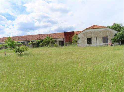 # 41642812 - £82,723 - Land & Build, Castelo Branco, Portugal