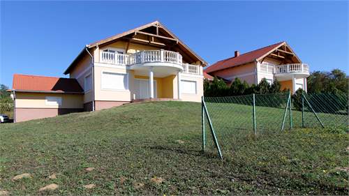 # 7567145 - £139,185 - 1 Bed House, Cserszegtomaj, Zala, Hungary